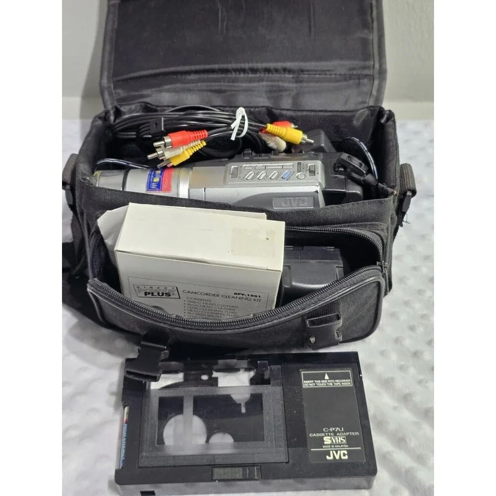 JVC GR-SXM240U Super Compact VHS-C Video Camcorder VHS Transfer Bundle Cords Inc